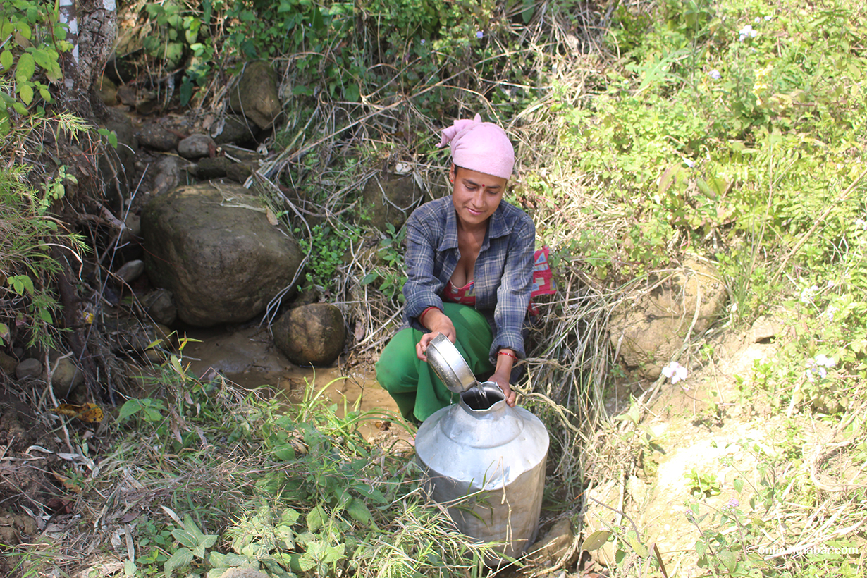 सल्यानका मतदाता भन्छन्– समृद्धिका कुरा पछि, पहिले पानी चाहियो