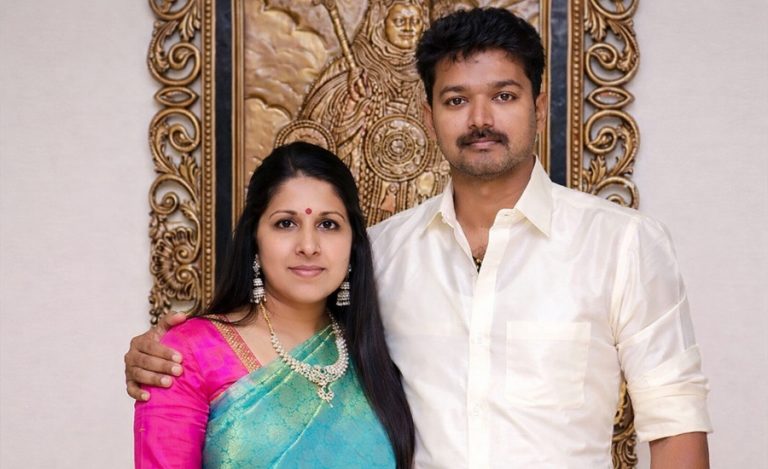 थलापथी विजयकी पत्नीले हालिन् सम्बन्धविच्छेदको मुद्दा, विश्वासघातको आरोप