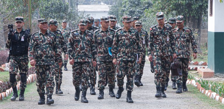 पूर्वी र मध्य पृतना पुगेर प्रधानसेनापतिले भने- निर्वाचन सुरक्षामा विशेष ध्यान दिनुस्