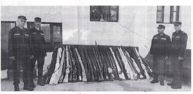 बैतडीमा १०८६ इजाजत प्राप्त हतियार, ३८६ बन्दुक मात्रै प्रशासनमा बुझाइयो