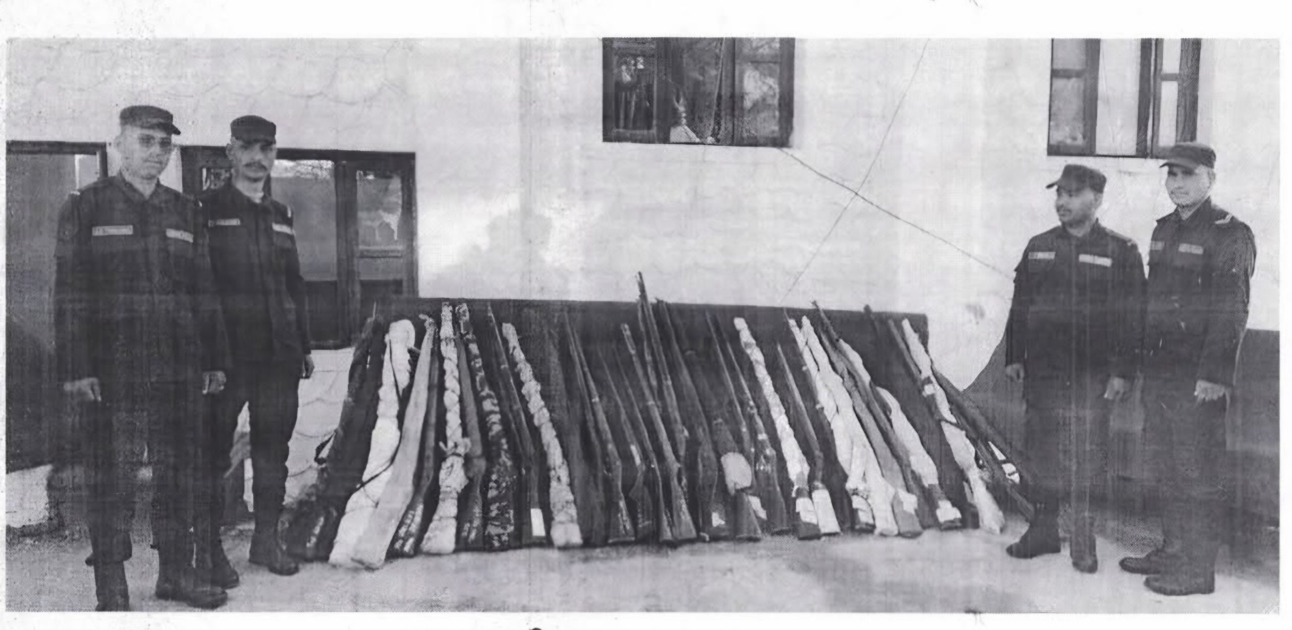 बैतडीमा १०८६ इजाजत प्राप्त हतियार, ३८६ बन्दुक मात्रै प्रशासनमा बुझाइयो