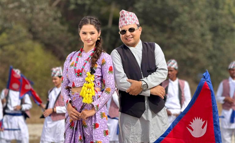 प्यारो देशकै माटो, यही माटोमा केही गरौं विदेश जानु साटो (भिडियो)