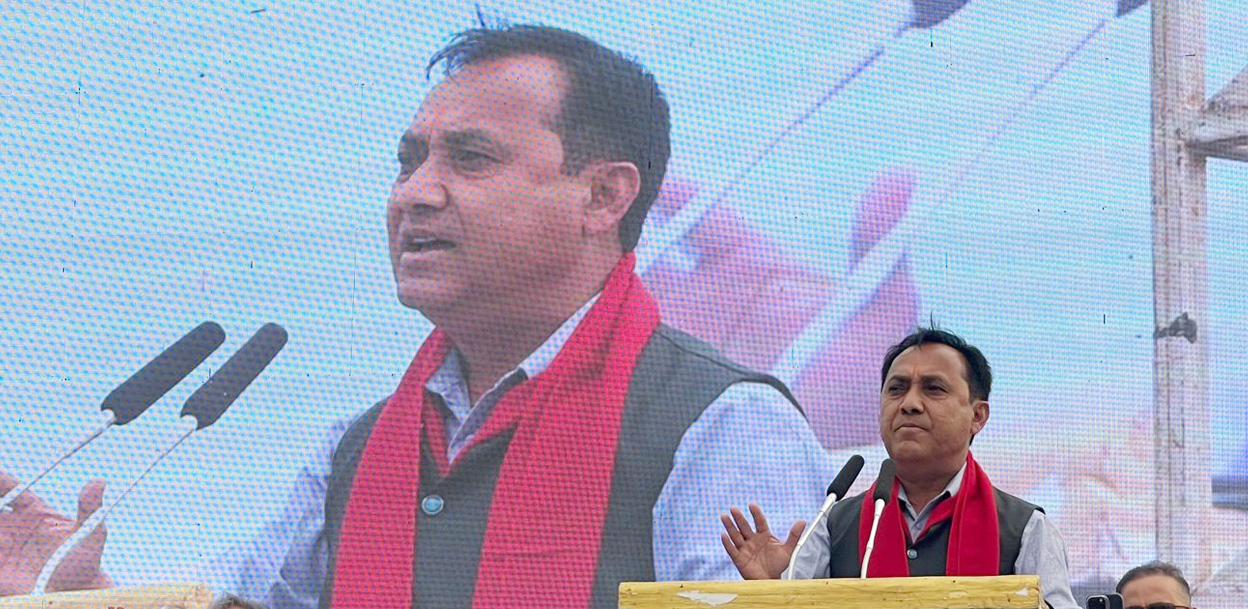 फागुन १८ गते खुलामञ्चमा प्रधानमन्त्रीका उम्मेदवारबीच बहस गरौँ : विश्वप्रकाश शर्मा