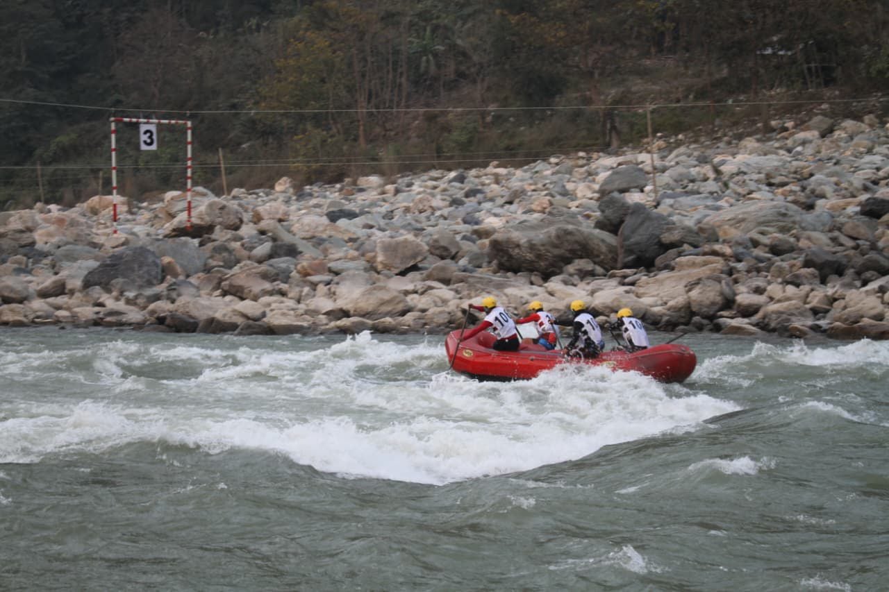 राफ्ट स्लोलाममा नेपाल राफ्ट एण्ड कायक क्लब प्रथम
