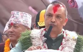 रविलाई गगनको जवाफ : एउटा साथी मञ्चमा प्वाक्क बोलिदिन्छ, यत्रो वर्ष के गरिस् भन्छ