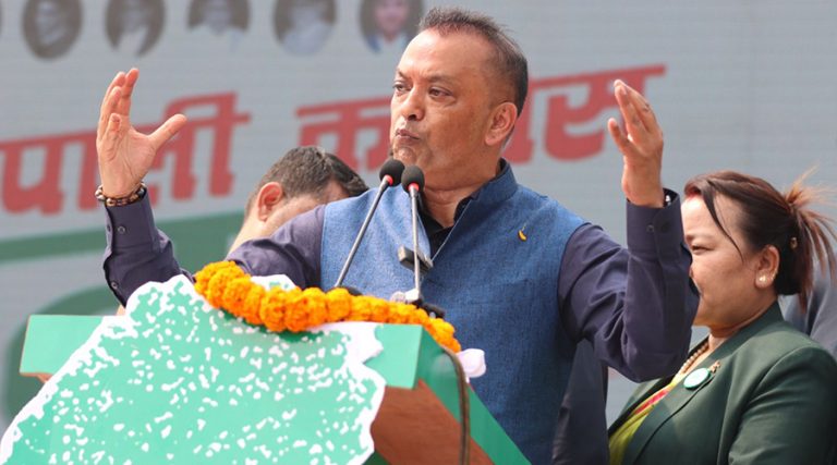 कार्यकर्तालाई गगन थापाले भने- आफैंलाई उम्मेदवार मानेर भोट माग्न जानुस्