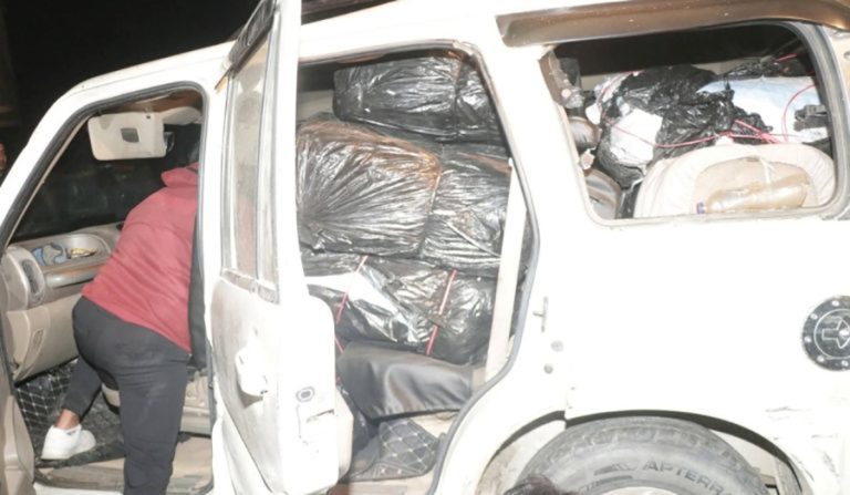 विराटनगरमा दुर्घटना भएको गाडीबाट ४२० किलो गाँजा बरामद