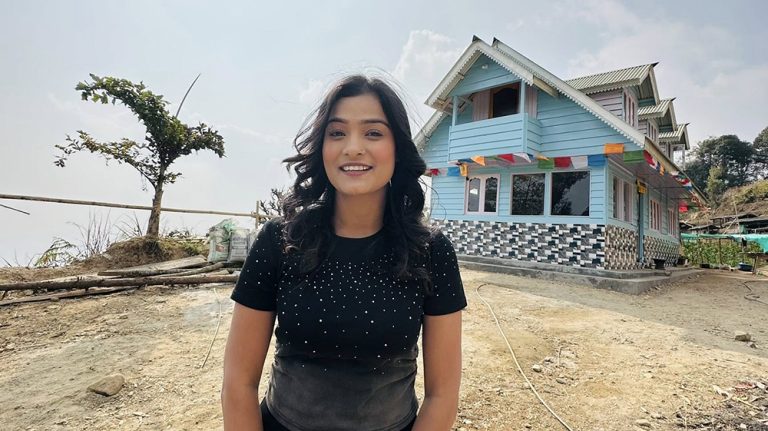 इष्टु कार्की लेख्छिन्, ‘भ्यालेनटाइन मनाउन इलाम आएँ ल’