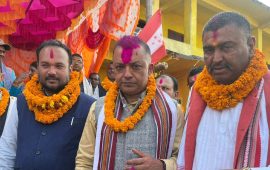 संविधानसभा सदस्य चौधरीसहित जसपा नेपालका नेता कार्यकर्ता कांग्रेस प्रवेश