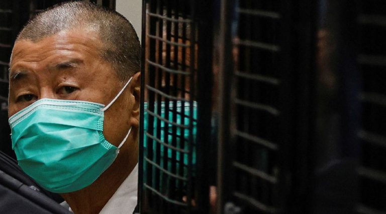 हङकङमा ७८ वर्षीय लोकतन्त्रवादी नेता जिम्मीलाई २० वर्षको जेल सजाय
