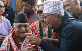 एमालेले जारी गर्‍यो अध्यक्ष ओलीलाई मत दिनैपर्ने ३० कारण