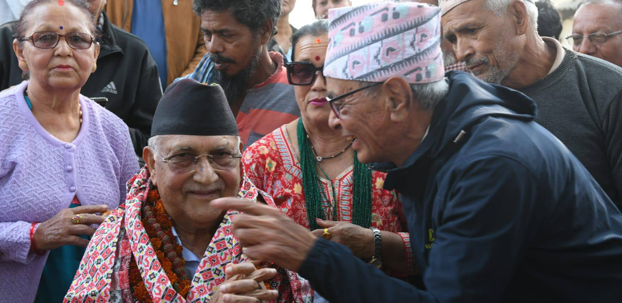 एमालेले जारी गर्‍यो अध्यक्ष ओलीलाई मत दिनैपर्ने ३० कारण
