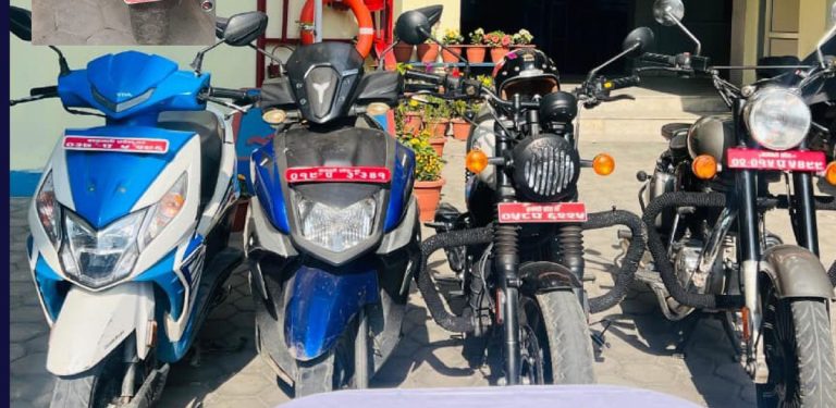 मोटरसाइकल चोरी गर्ने समूह पक्राउ