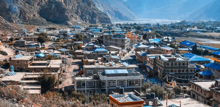 जाडो छल्न बेसी झरेका मतदाता फर्किन थालेसँगै मुस्ताङमा बढ्यो चुनावी चहलपहल  