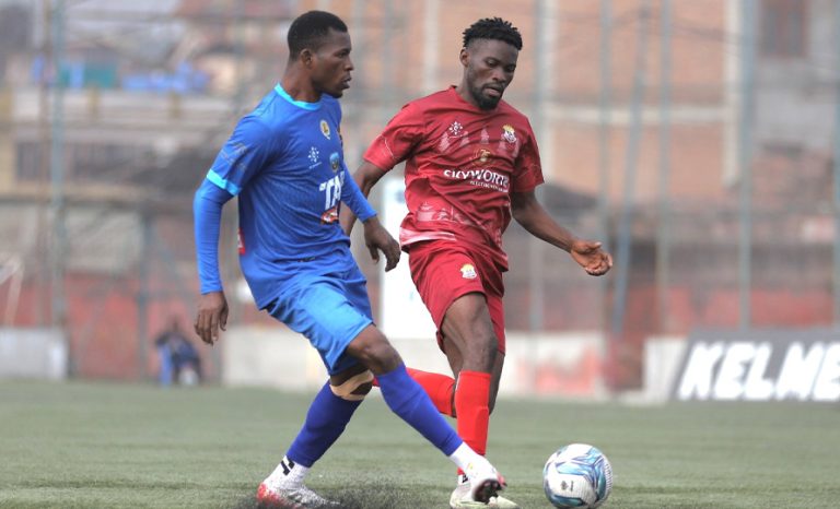 रिचर्डको ह्‍याट्रिकमा संकटाको सहज जित