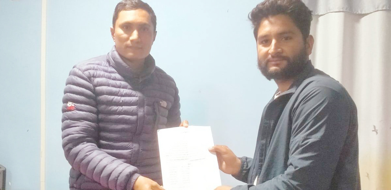 मर्यादा नमिलेको भन्दै निर्वाचनमा खटिएका कर्मचारीले गरे सेवा सुविधा बहिष्कार