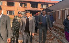 गृहमन्त्रीले गरे भक्तपुरका निर्वाचन कार्यालय निरीक्षण