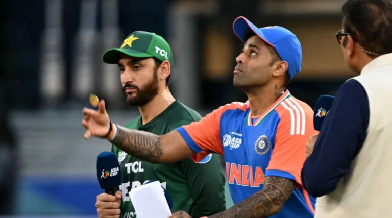 पाकिस्तानले भारतसँगको टी–२० विश्वकप खेल बहिष्कार गर्ने