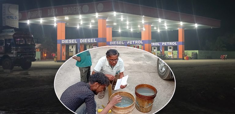 सिरहामा डिजेलमा पानी मिसाएर बेचेको आरोप