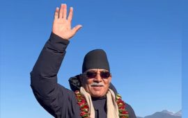 प्रचण्डको दाबी- एकथान सांसद जहाँबाट लडेपनि जित्छु