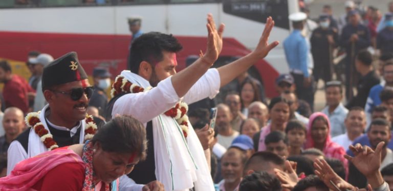 गगन लडेको क्षेत्र पुगेर रविले भने- सर्लाहीबाट मलाई न्याय चाहियो