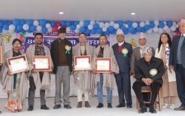 अरुणिमा शैक्षिक प्रतिष्ठानको दिवसः मुख्यसचिवसहित ६ जनालाई सम्मान