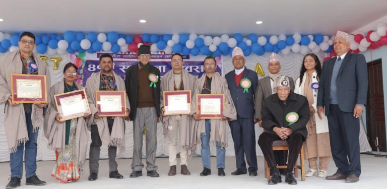 अरुणिमा शैक्षिक प्रतिष्ठानको दिवसः मुख्यसचिवसहित ६ जनालाई सम्मान