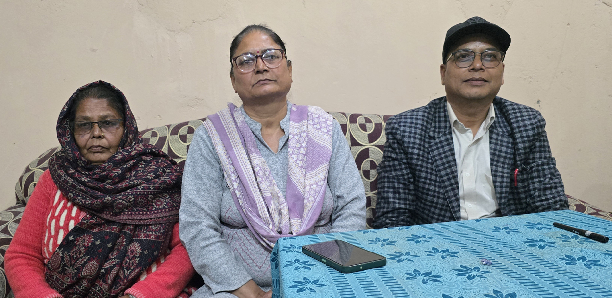 सिरहामा एमालेका दुई पूर्व सांसदसहितका नेताले छाडे पार्टी