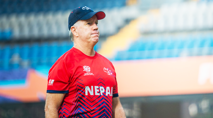 प्रशिक्षक स्टुअर्ट ल भन्छन् : सामाजिक सञ्जालले खेलबाट ‘डिस्ट्र्याक्ट’ गर्छ