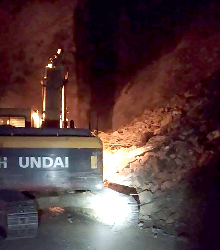 सुक्खा पहिरो हटाएसँगै बीपी राजमार्ग खुल्यो