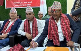 कैलाली-२ मा प्रलोपा उम्मेदवारले गरे एमालेका सूर्य थापालाई समर्थन