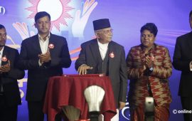 शिक्षामा एमाले : सबै किशोरीलाई नि:शुल्क प्याड, १० कक्षासम्म विद्यार्थीलाई खाजा