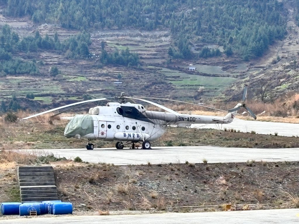 निर्वाचनमा मतपेटिका ओसार्न आएको हेलिकप्टर १६ दिनदेखि डोल्पामा ‘ग्राउन्डेड’ 
