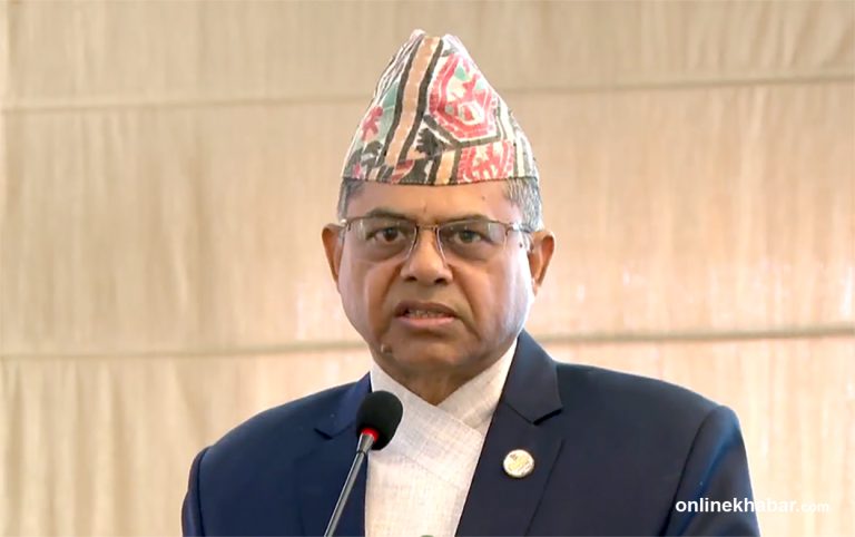 मौसमविदहरु पर्दा पछाडिको हिरो : मन्त्री सिन्हा