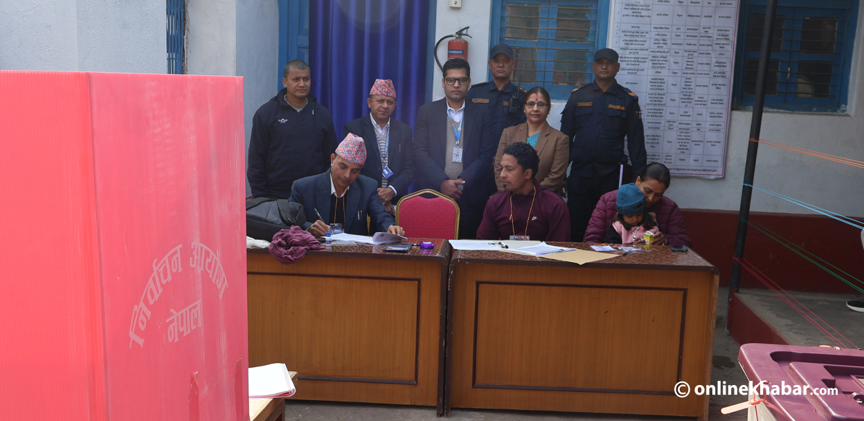 बागलुङ कारागारमा मतदान सम्पन्न