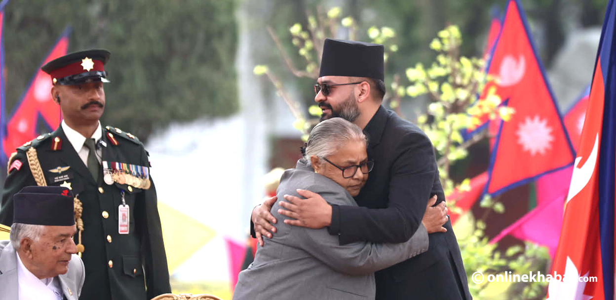 १०० तस्वीरमा हेर्नुस् बालेनको शपथ