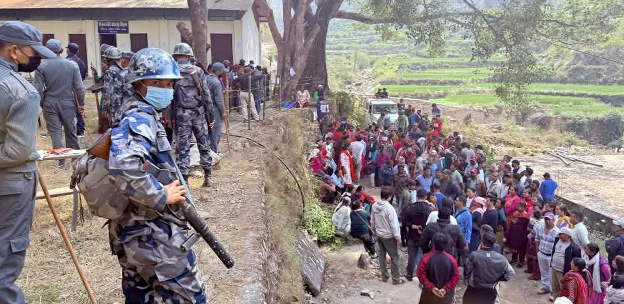 स्याङ्जाको बालज्योति विद्यालयमा दुई घण्टा रोकिएको मतदान फेरि सुरु