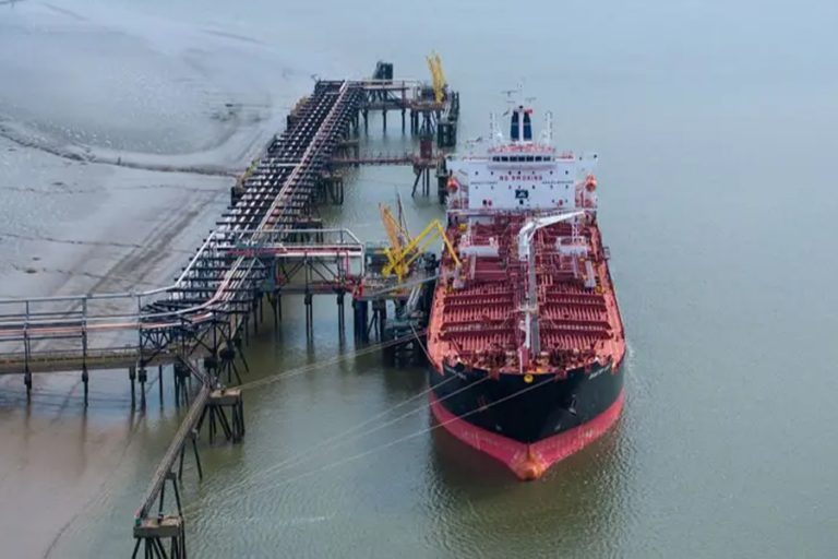 विश्वभरको इन्धन अभाव टार्न ४० करोड ब्यारेल तेल बजारमा पठाउने ऊर्जा एजेन्सीको निर्णय