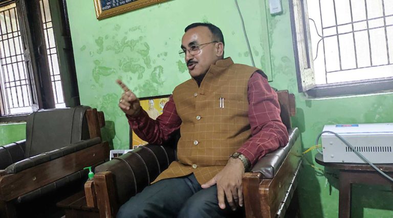 नवलपरासी कांग्रेसले गर्‍यो प्रदेशमन्त्री र पूर्वमन्त्रीसहित २२ जनालाई कारबाही