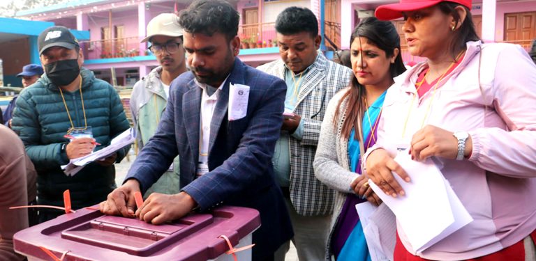 मतदानको निर्धारित समय सकियो