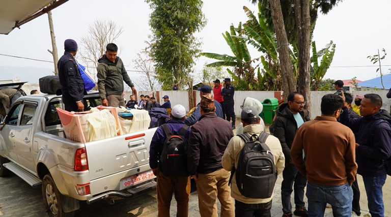 धनकुटाका सबै मतदान केन्द्रमा पुग्यो निर्वाचन सामग्री