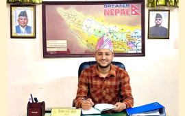 बालेनलाई स्मरण गराउँदै स्ववियु अध्यक्षले राखे ग्रेटर नेपालको नक्सा