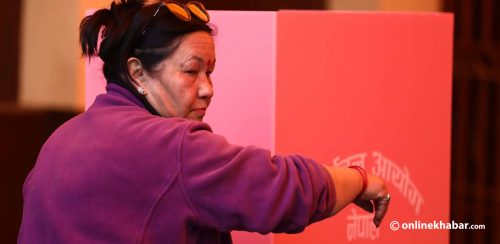 युवा विद्रोहपछि थुप्रै देशले चुनाव गर्न सकेनन्, नेपालले सक्यो