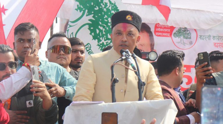 चटकले होइन, कांग्रेस जिताएपछि देश बन्छ : सभापति थापा