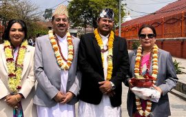 शपथअघि राप्रपा सांसदहरूले गरे पशुपति दर्शन