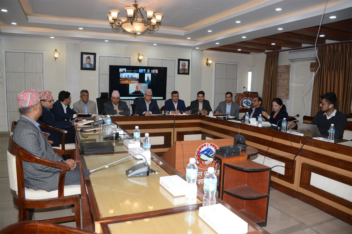 गृह मन्त्रालयले भन्यो–७७ जिल्लामा निर्वाचनको सम्पूर्ण तयारी पूरा