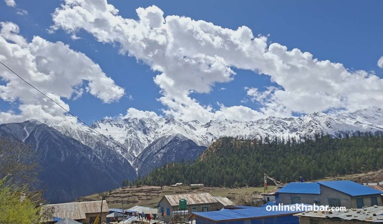हुम्लामा मौसमसँगै खुल्यो हिमाल (१२ तस्वीरहरू)