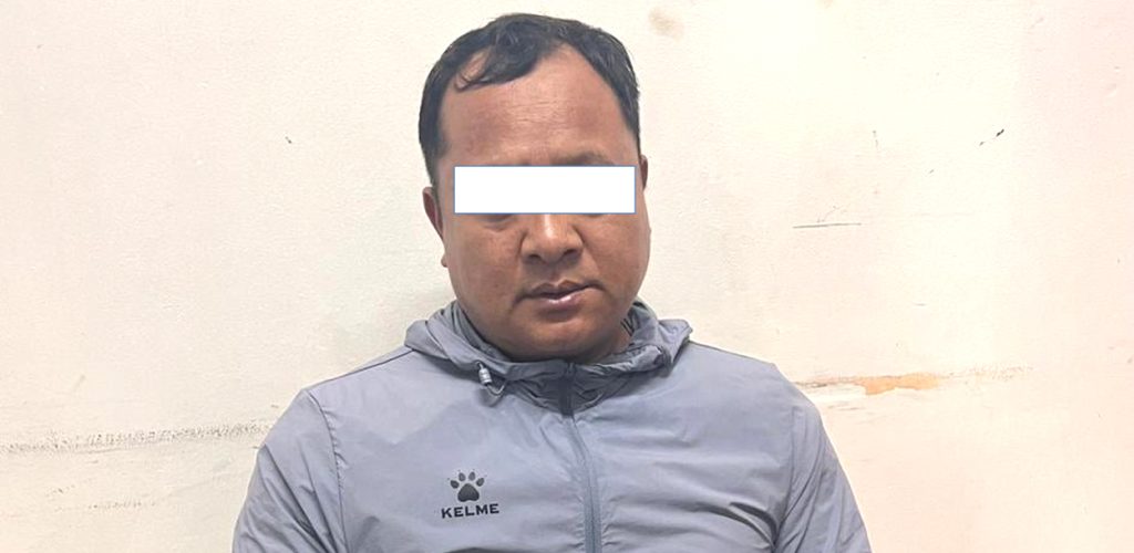 अध्यागमनमा ‘सेटिङ’ भन्दै प्रतिव्यक्ति १ लाख उठाउने जगत, यसरी परे फन्दामा (भिडियो)