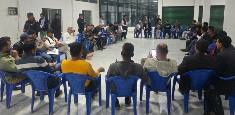 झापा–५ मा सुरु भयो सर्वदलीय बैठक