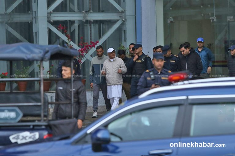 ओलीको बन्दी प्रत्यक्षीकरणको रिटमा सोमबार सुनुवाइ